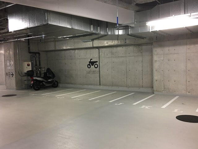 シリウス地下駐車場